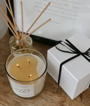 Load image into Gallery viewer, Sweet Fig & Amber - 3 wick