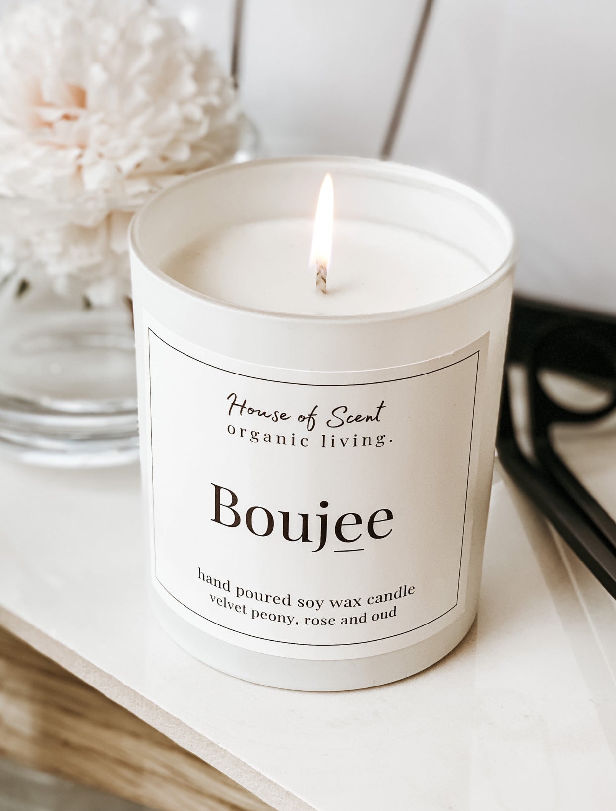 Soy Wax Scented Candle Gift Box With Room Mist, Aromatherapy Essential Oils, Long Lasting Fragrance, Made In The UK (Jasmine And Rosewood) (150g, 30ml) - Valentte - View #10
